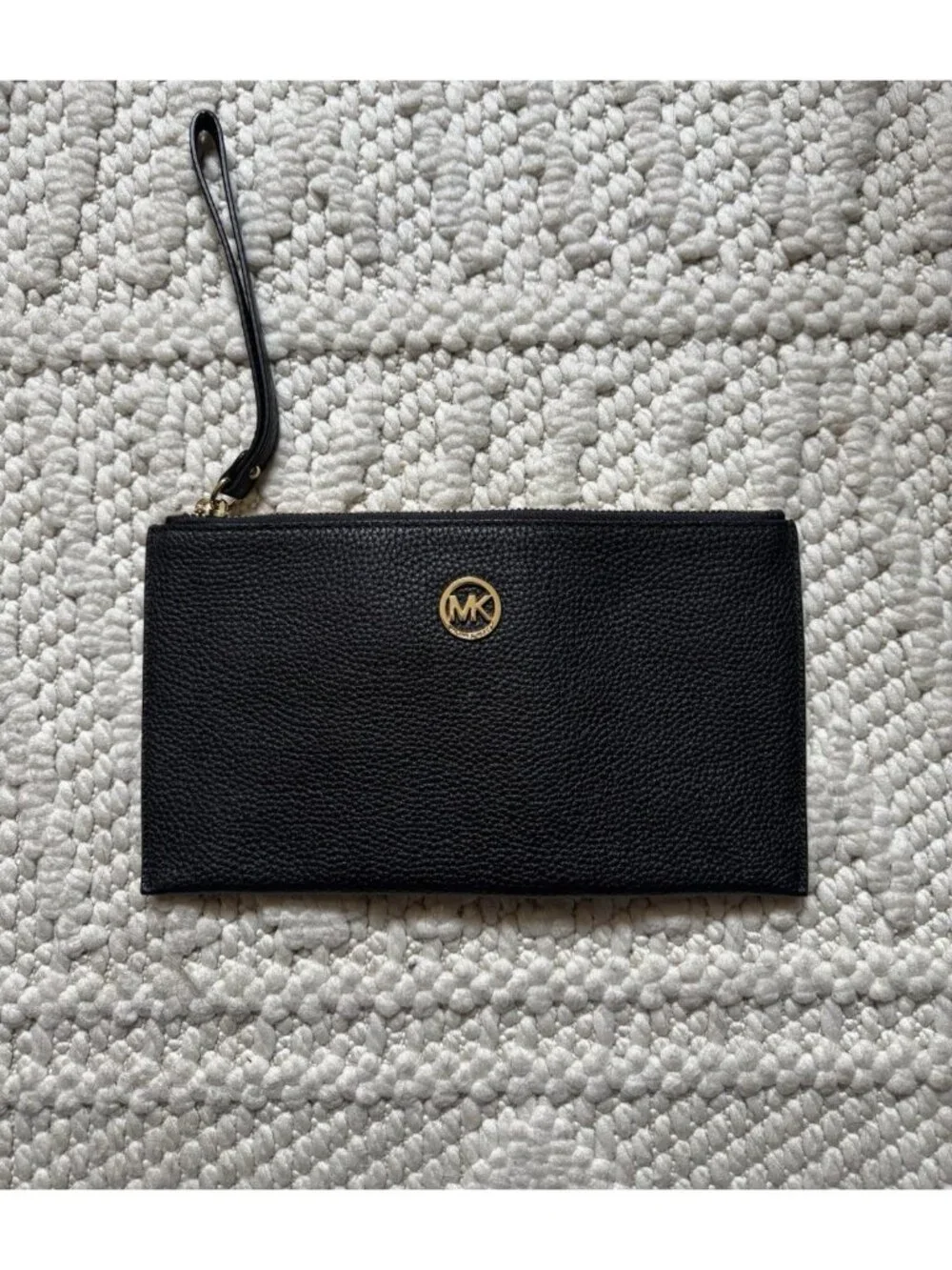 Michael Kors Fulton Pebble Leather Zip Clutch Wristlet Large Black Gold Accent